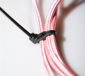 可鬆尼龍（lóng）紮帶